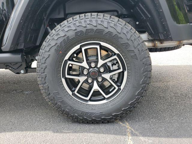 new 2025 Jeep Gladiator car, priced at $60,790
