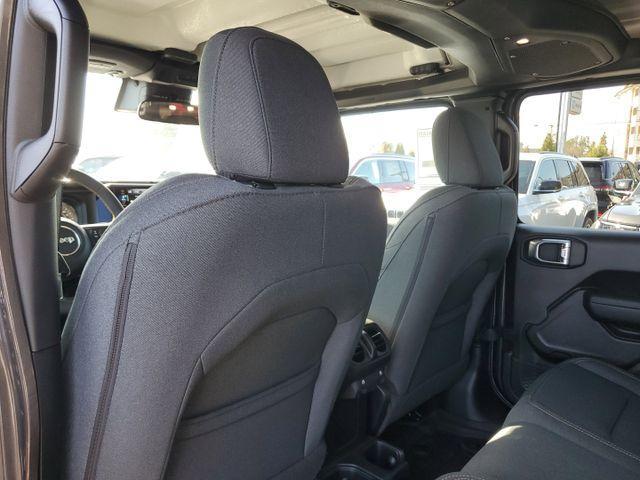 new 2024 Jeep Gladiator car, priced at $43,453
