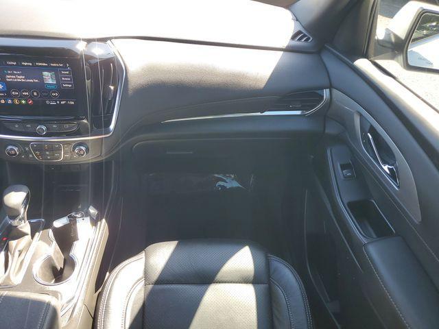 used 2023 Chevrolet Traverse car, priced at $32,850