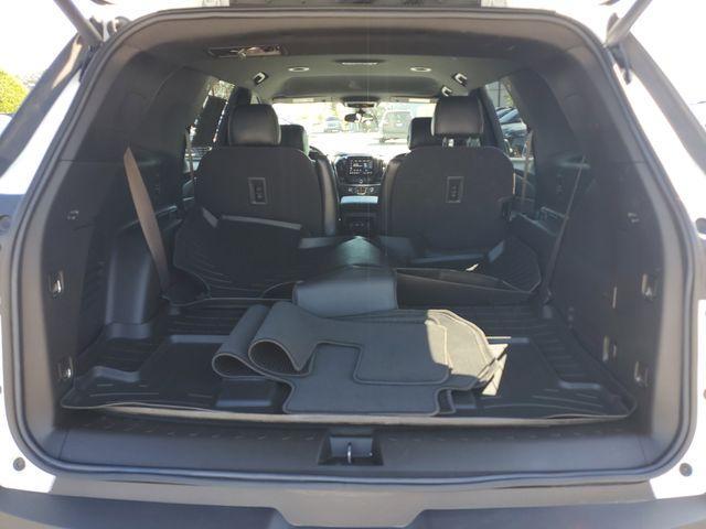 used 2023 Chevrolet Traverse car, priced at $32,850