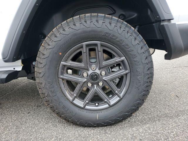 new 2026 Jeep Wrangler car, priced at $42,085