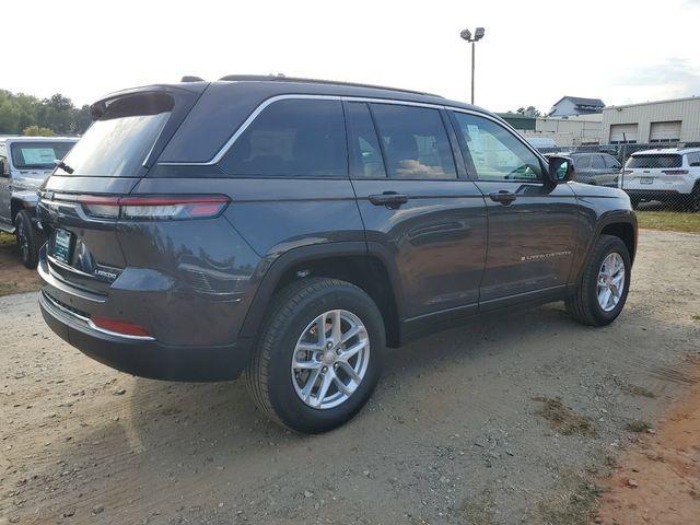 new 2024 Jeep Grand Cherokee car, priced at $35,204