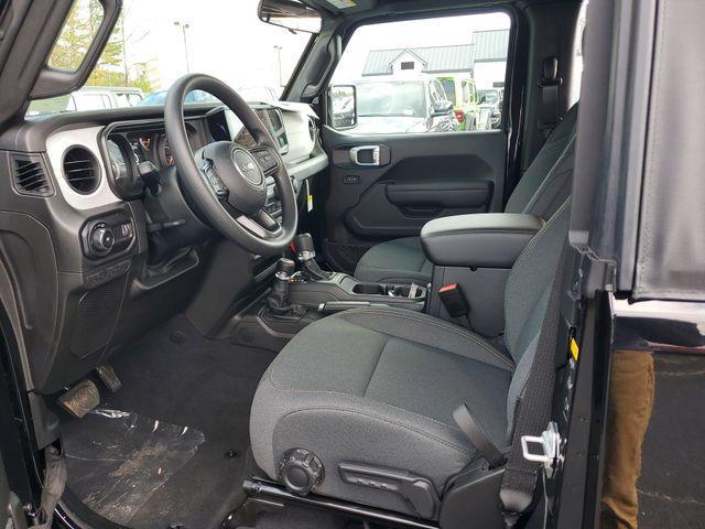 new 2026 Jeep Wrangler car, priced at $33,924