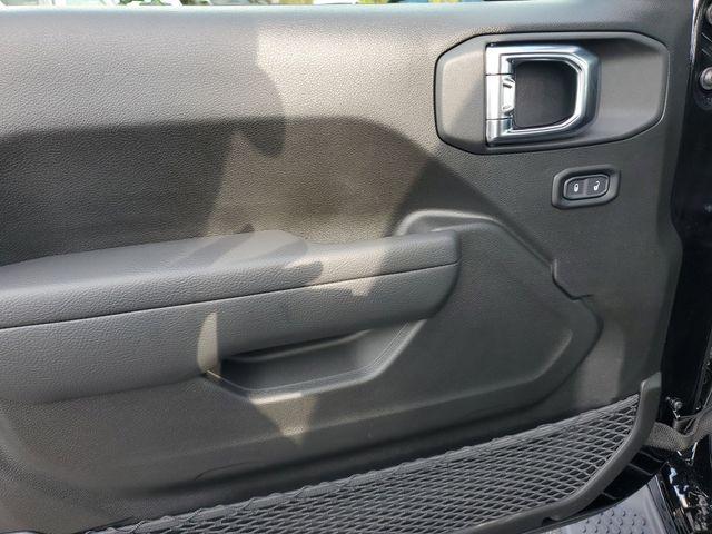 new 2026 Jeep Wrangler car, priced at $33,924