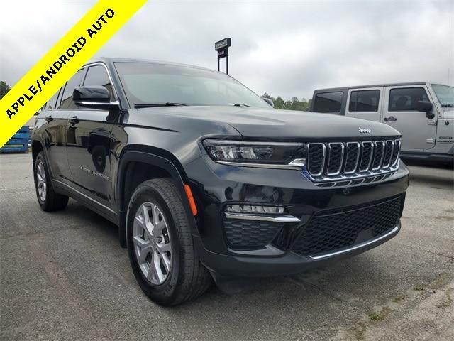 used 2022 Jeep Grand Cherokee car, priced at $28,556