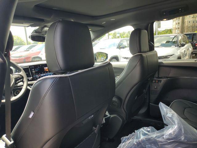 new 2025 Chrysler Pacifica car, priced at $47,871