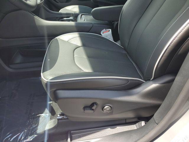 new 2025 Chrysler Pacifica car, priced at $47,871