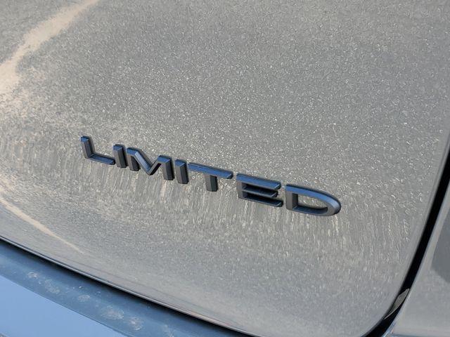 new 2025 Chrysler Pacifica car, priced at $47,871
