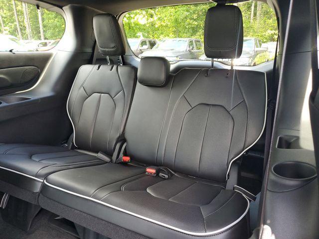 new 2025 Chrysler Pacifica car, priced at $47,871