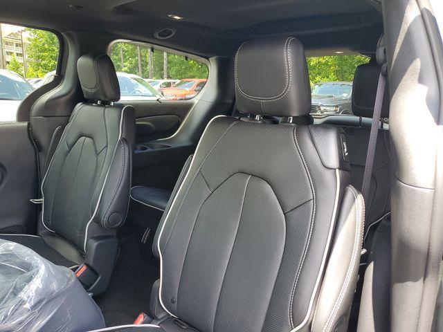 new 2025 Chrysler Pacifica car, priced at $47,871