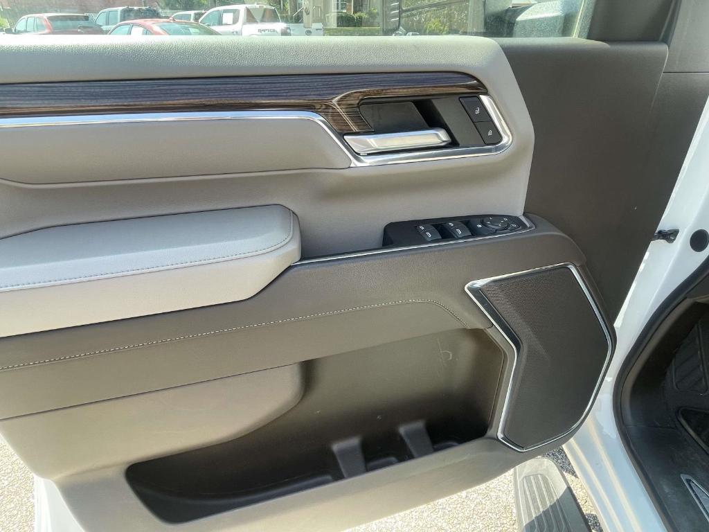 used 2024 Chevrolet Silverado 2500 car, priced at $53,220