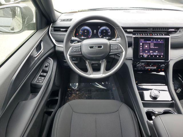 new 2025 Jeep Grand Cherokee L car, priced at $39,619