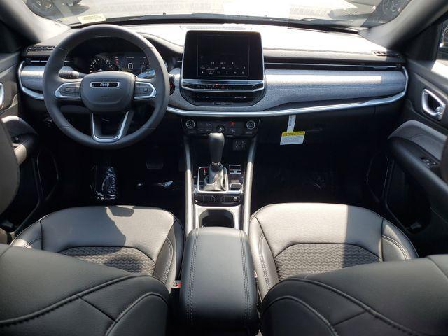 new 2025 Jeep Compass car, priced at $25,934