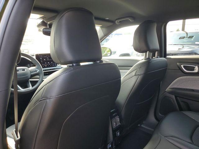 new 2025 Jeep Compass car, priced at $25,934