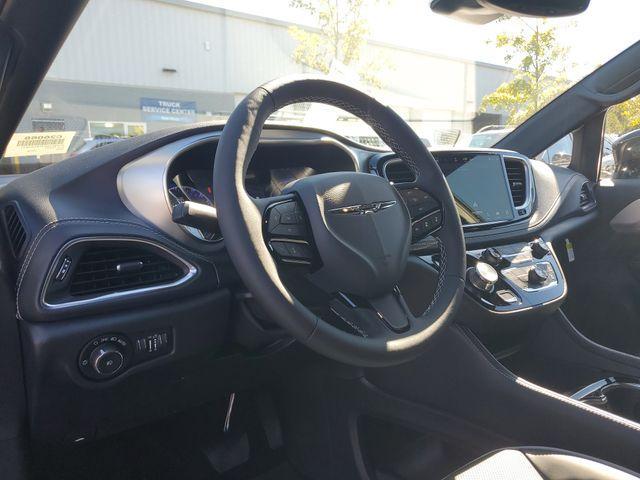 new 2026 Chrysler Pacifica car, priced at $46,710