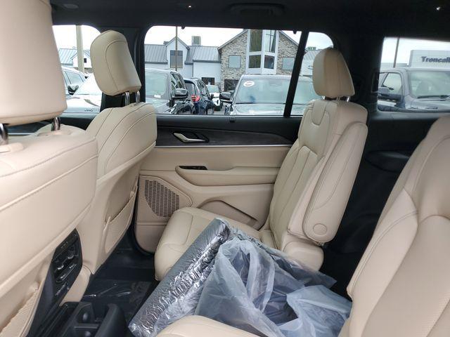 new 2025 Jeep Grand Cherokee L car, priced at $50,611