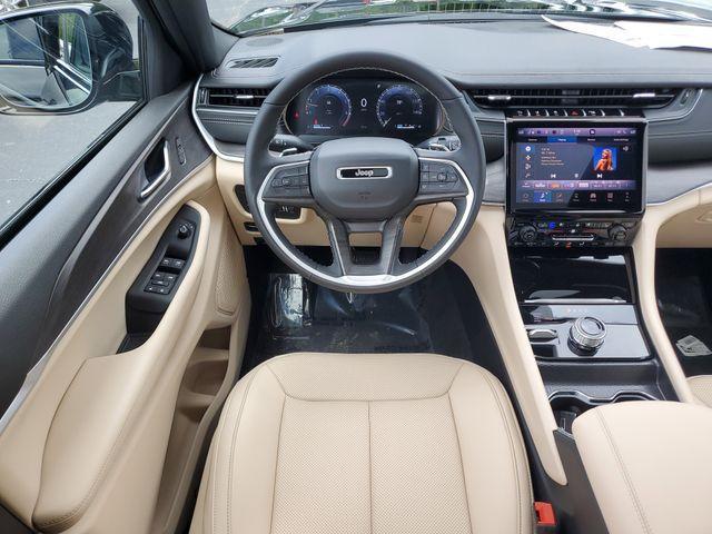 new 2025 Jeep Grand Cherokee L car, priced at $50,611