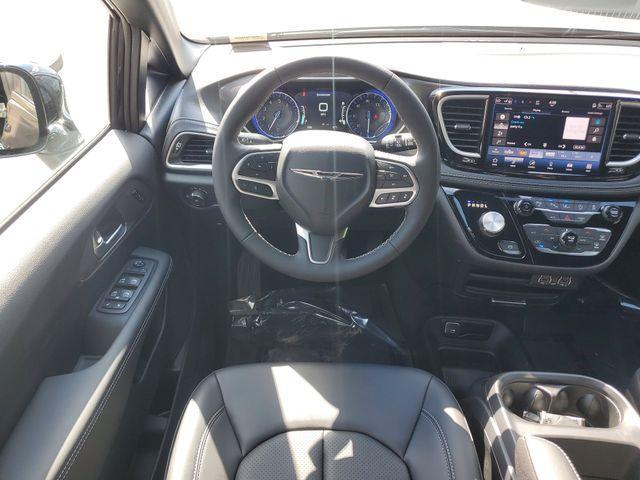 new 2025 Chrysler Pacifica car, priced at $41,988