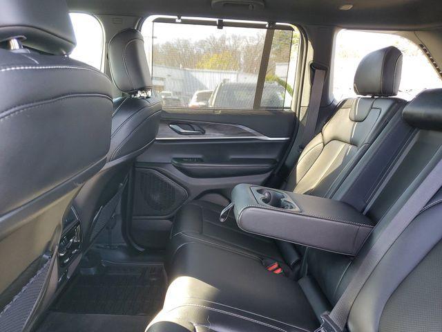 used 2025 Jeep Grand Cherokee car, priced at $37,975