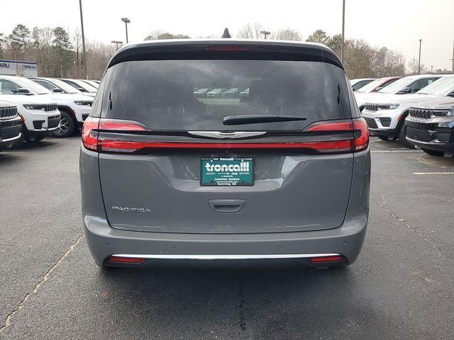 new 2025 Chrysler Pacifica car, priced at $44,371