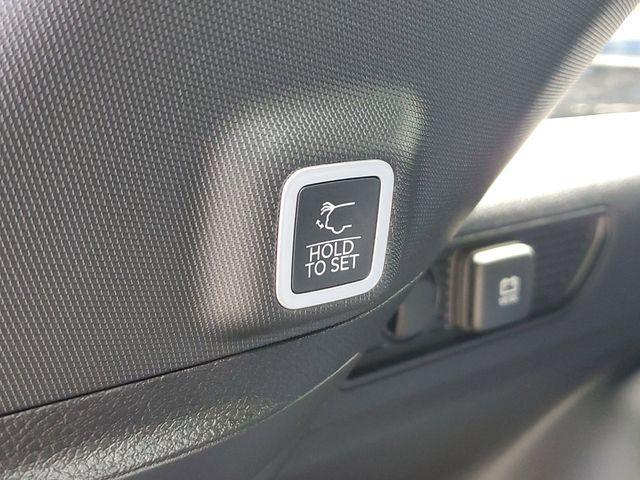 new 2025 Jeep Grand Cherokee car, priced at $41,877