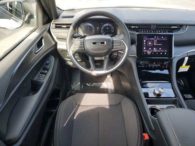 new 2025 Jeep Grand Cherokee car, priced at $33,324