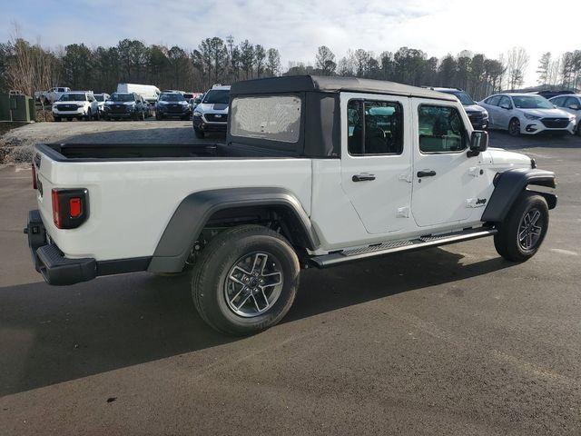 new 2025 Jeep Gladiator car, priced at $37,046