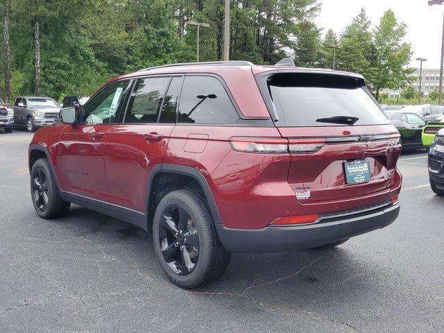 new 2023 Jeep Grand Cherokee car, priced at $43,025