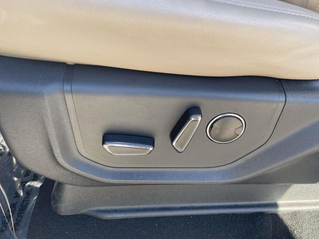 used 2023 Ford Expedition car, priced at $40,835