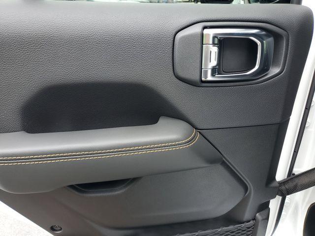 new 2025 Jeep Wrangler car, priced at $54,156