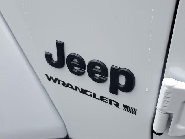 new 2025 Jeep Wrangler car, priced at $54,156