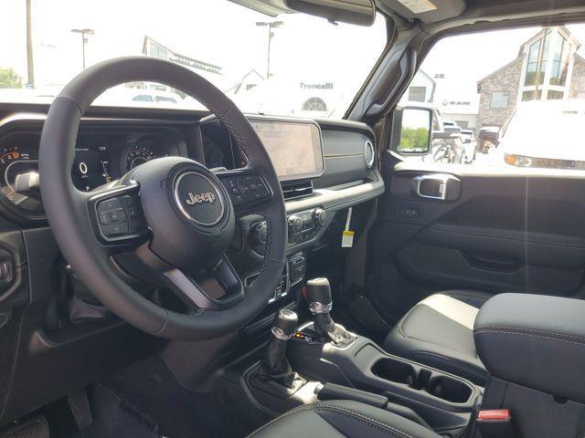 new 2025 Jeep Gladiator car, priced at $48,178