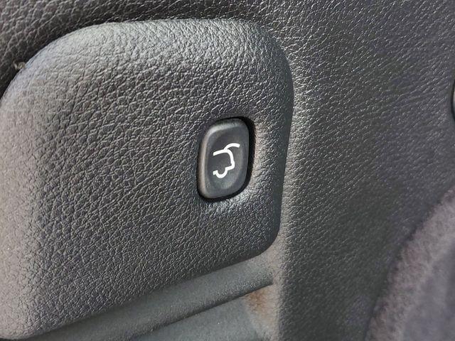 used 2015 Jeep Grand Cherokee car, priced at $17,498