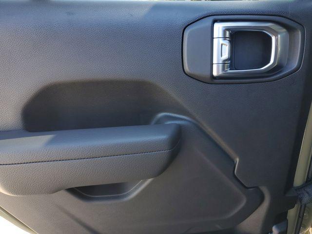 new 2026 Jeep Wrangler car, priced at $36,517