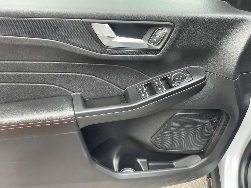 used 2025 Ford Escape car, priced at $22,925