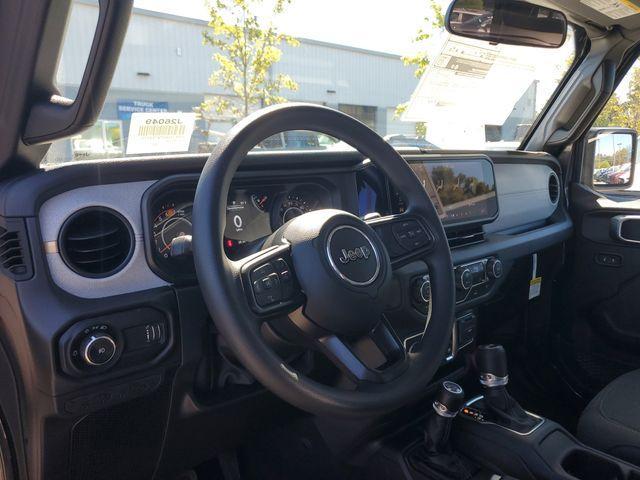 new 2026 Jeep Wrangler car, priced at $33,174