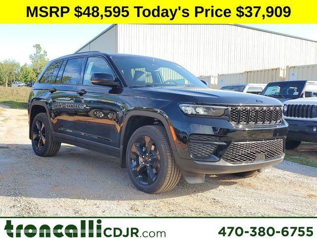 new 2024 Jeep Grand Cherokee car, priced at $37,909