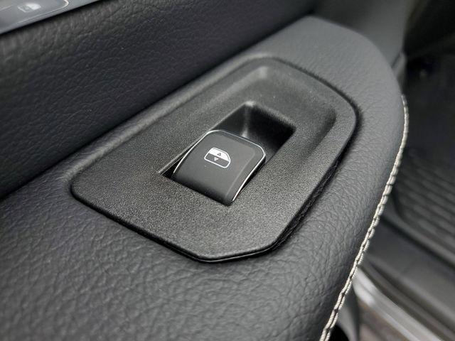 new 2025 Ram 1500 car, priced at $60,672