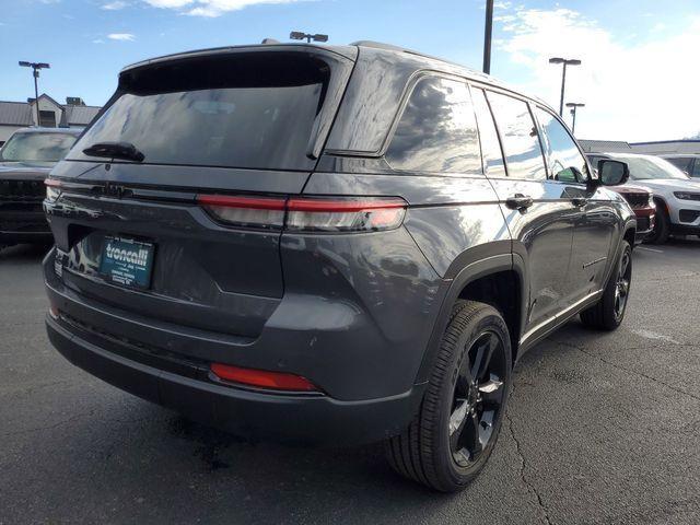 new 2024 Jeep Grand Cherokee car, priced at $41,591