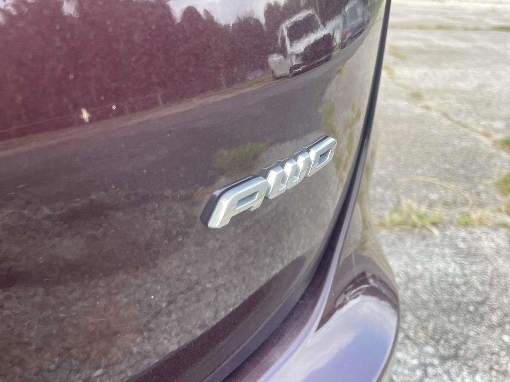 used 2024 Ford Edge car, priced at $20,354