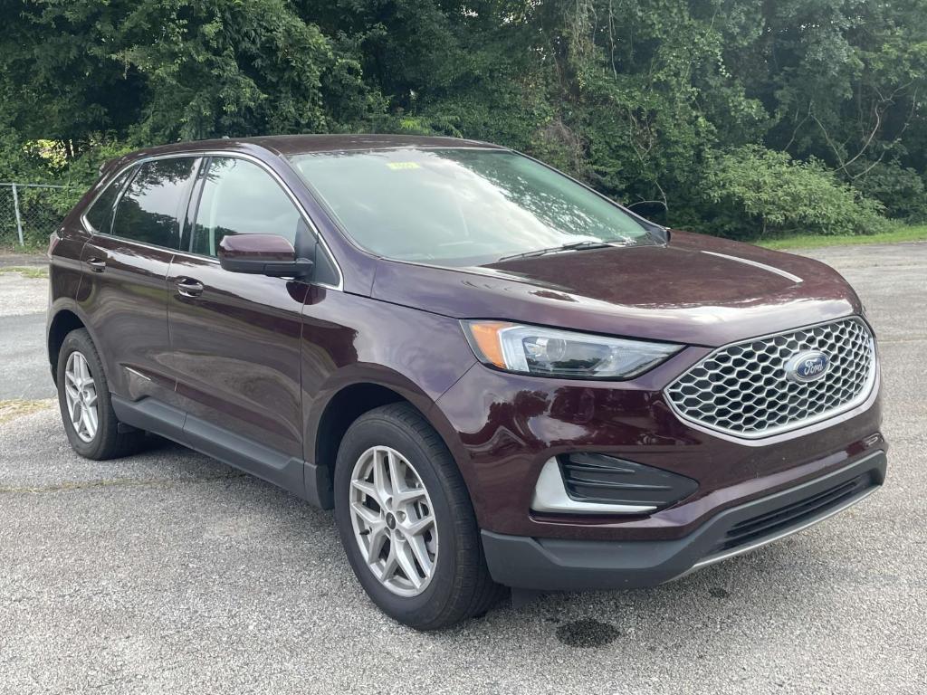 used 2024 Ford Edge car, priced at $20,354