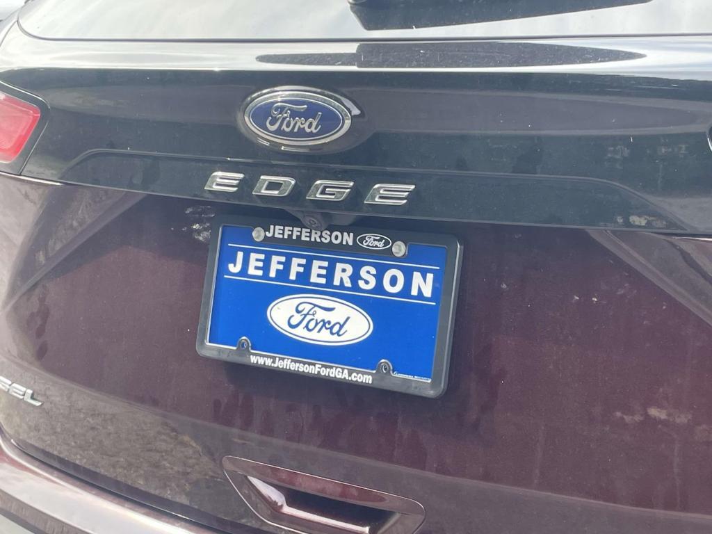 used 2024 Ford Edge car, priced at $20,354