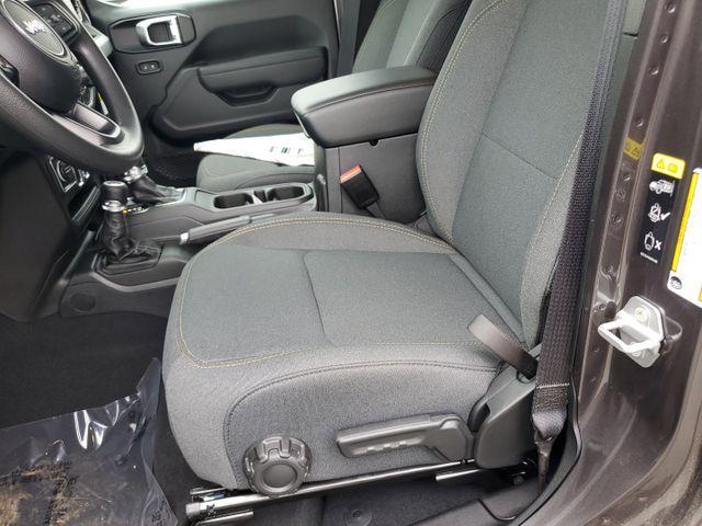 new 2025 Jeep Wrangler car, priced at $37,683
