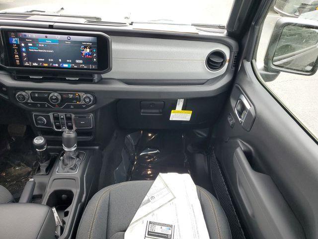 new 2025 Jeep Wrangler car, priced at $37,683