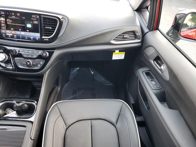 new 2025 Chrysler Pacifica car, priced at $48,911