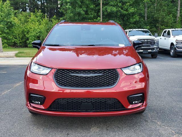 new 2025 Chrysler Pacifica car, priced at $48,911