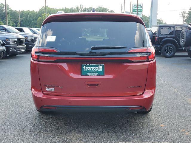 new 2025 Chrysler Pacifica car, priced at $48,911