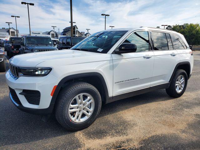 new 2025 Jeep Grand Cherokee car, priced at $33,324