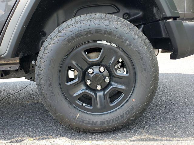 new 2025 Jeep Wrangler car, priced at $37,692