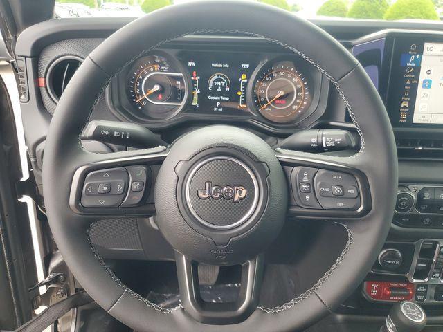 new 2025 Jeep Gladiator car, priced at $54,229